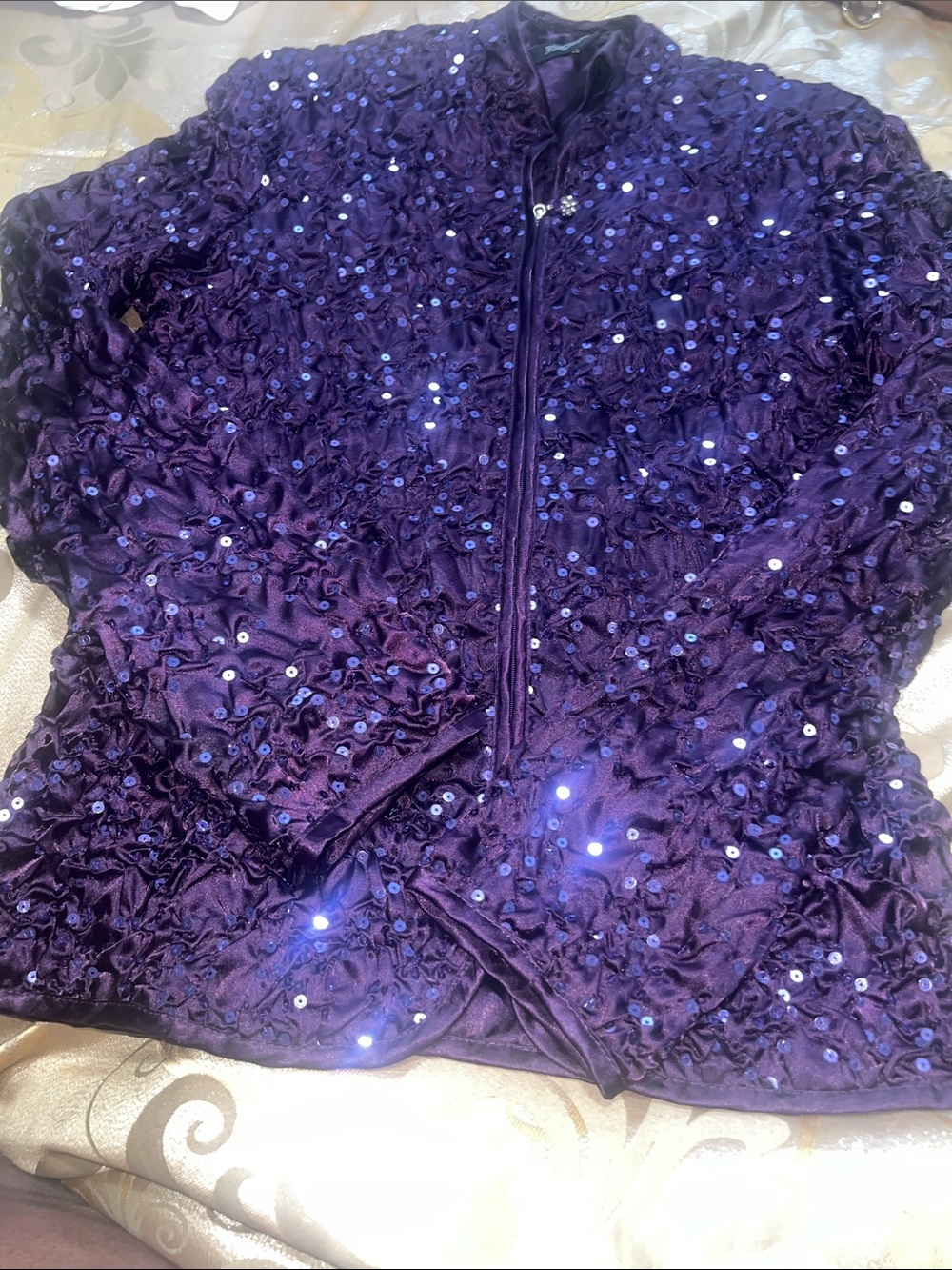 ADDRESSING WOMAN Elegant Purple Sequin Crinkly Jacket with stretch in it. Size